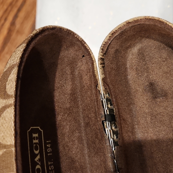 Coach Sunglasses - Picture 14 of 16